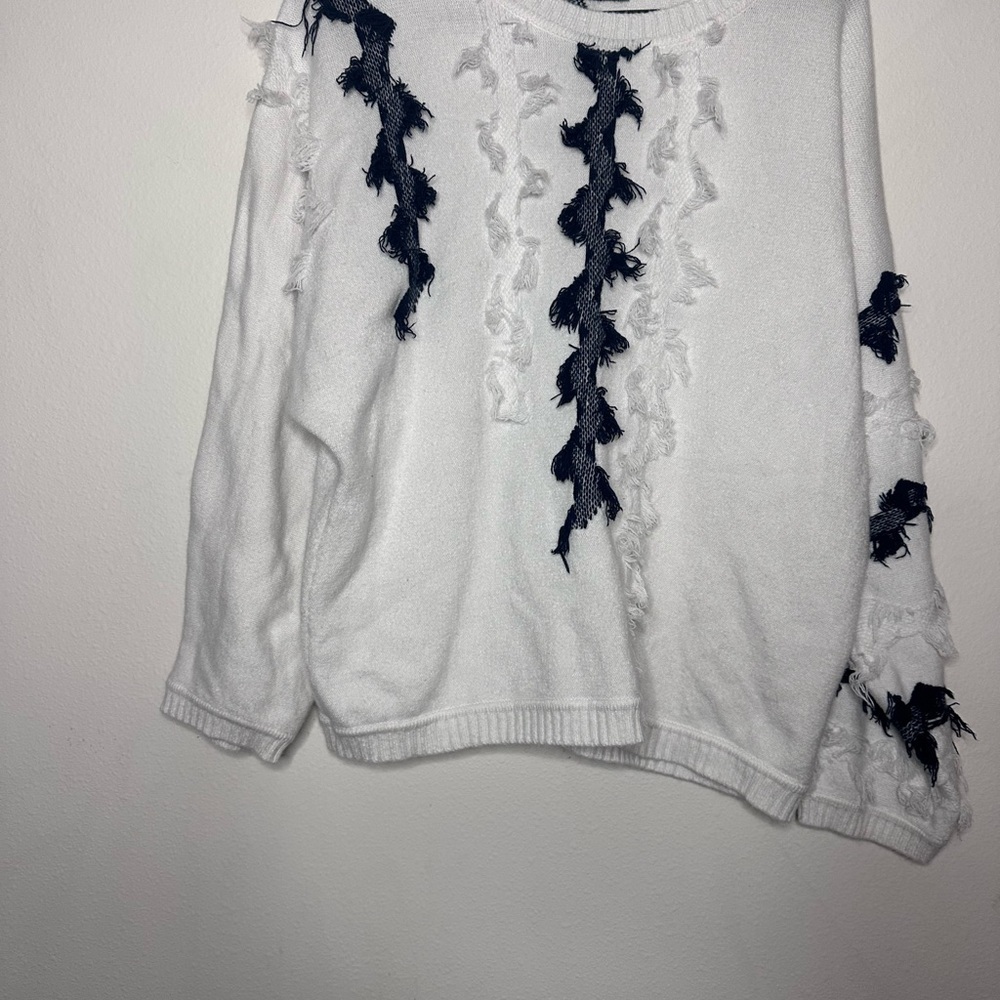 Elegant White and Black Textured Sweater